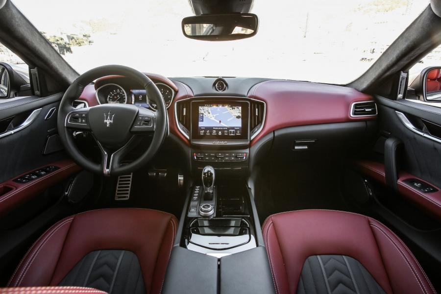Торпедо Maserati Ghibli S Q4 2016 года  (фото 18 из 30)